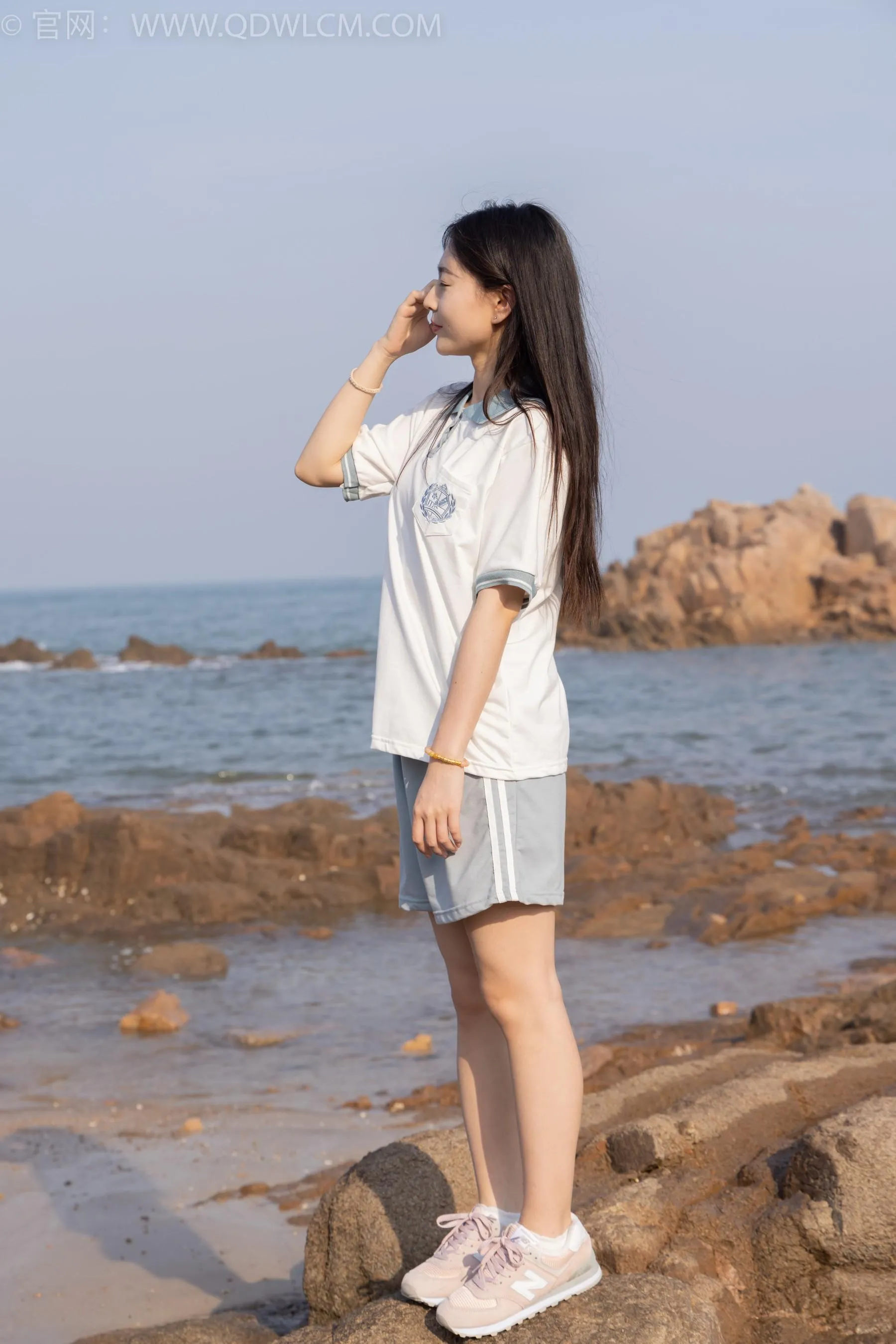 物恋传媒 NO.1567 美兔-海边的风 [151P]插图5